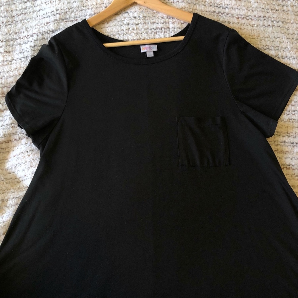 Solid Black 🖤 LuLaRoe Carly